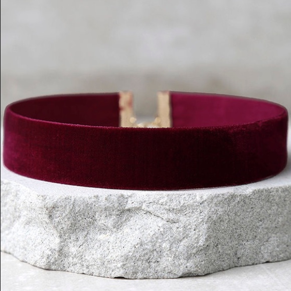 Maroon Velvet Choker
